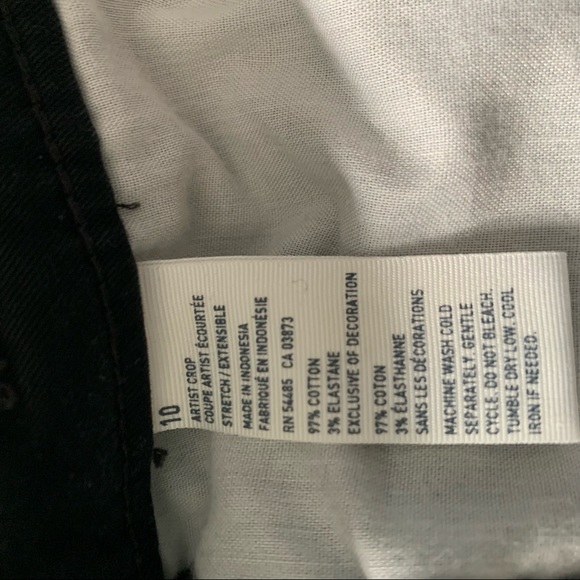 AE Black Artist Crop Jeans
American Eagle Outfitters - Picture 5 of 8